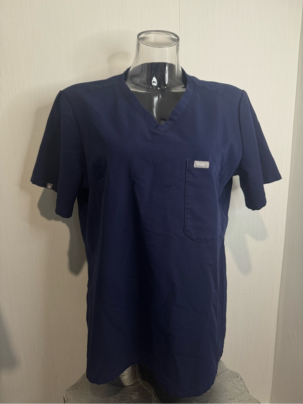 FIGS CATARINA SCRUB TOP. XL. Navy Blue. No flaws noted! PO: 1518